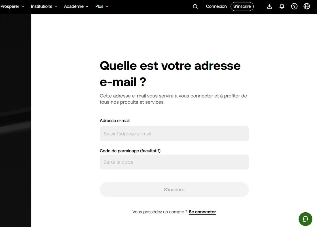 Page d'inscription d'OKX avec le champ vide « Code de parrainage (facultatif) » juste sous le champ de l'adresse e-mail, où l'on saisit BONUSCODE20 pour obtenir 20% de remise sur les frais de trading